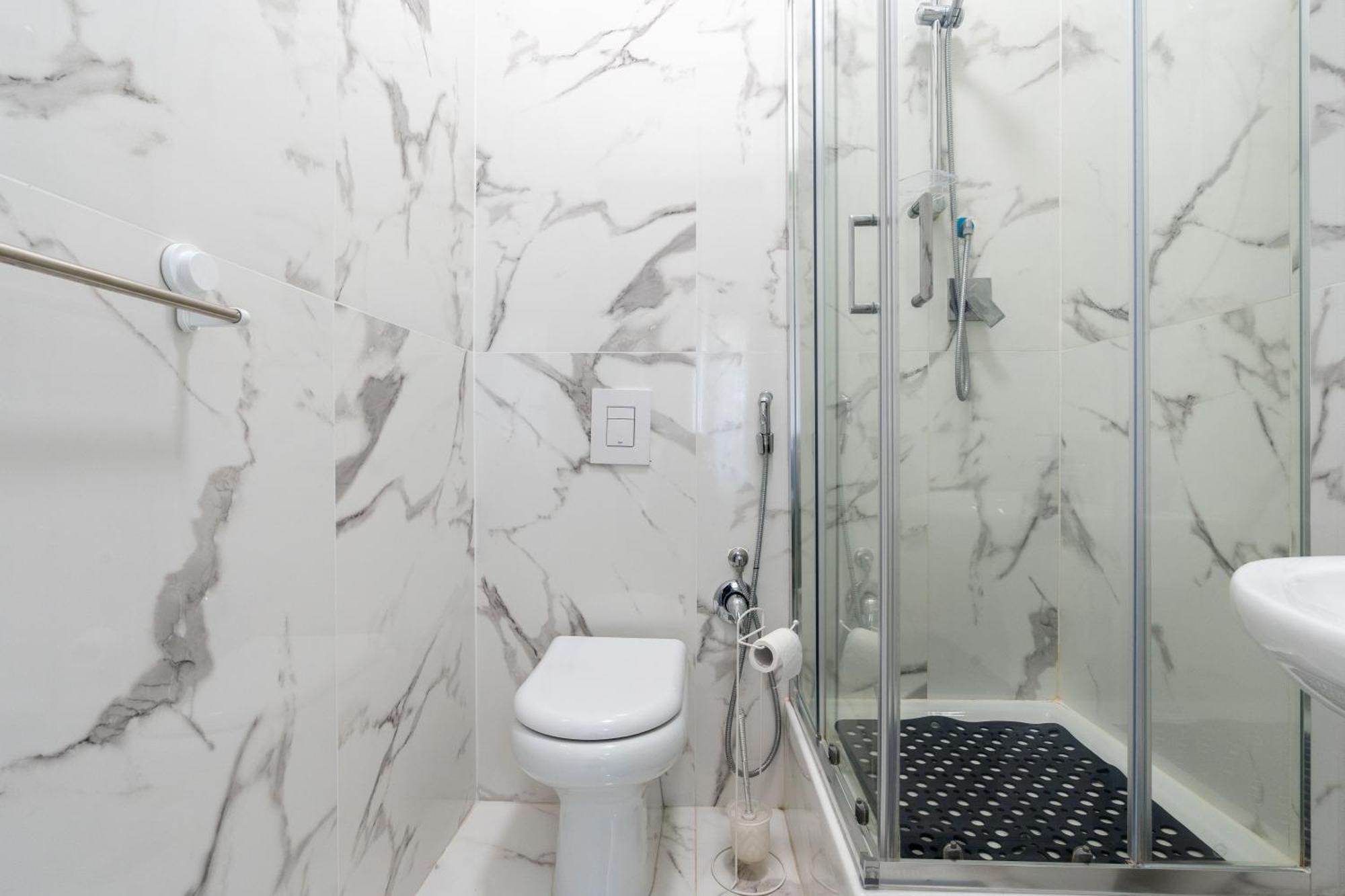 רומא Amazing Apartment Near To Colosseo And Subway מראה חיצוני תמונה